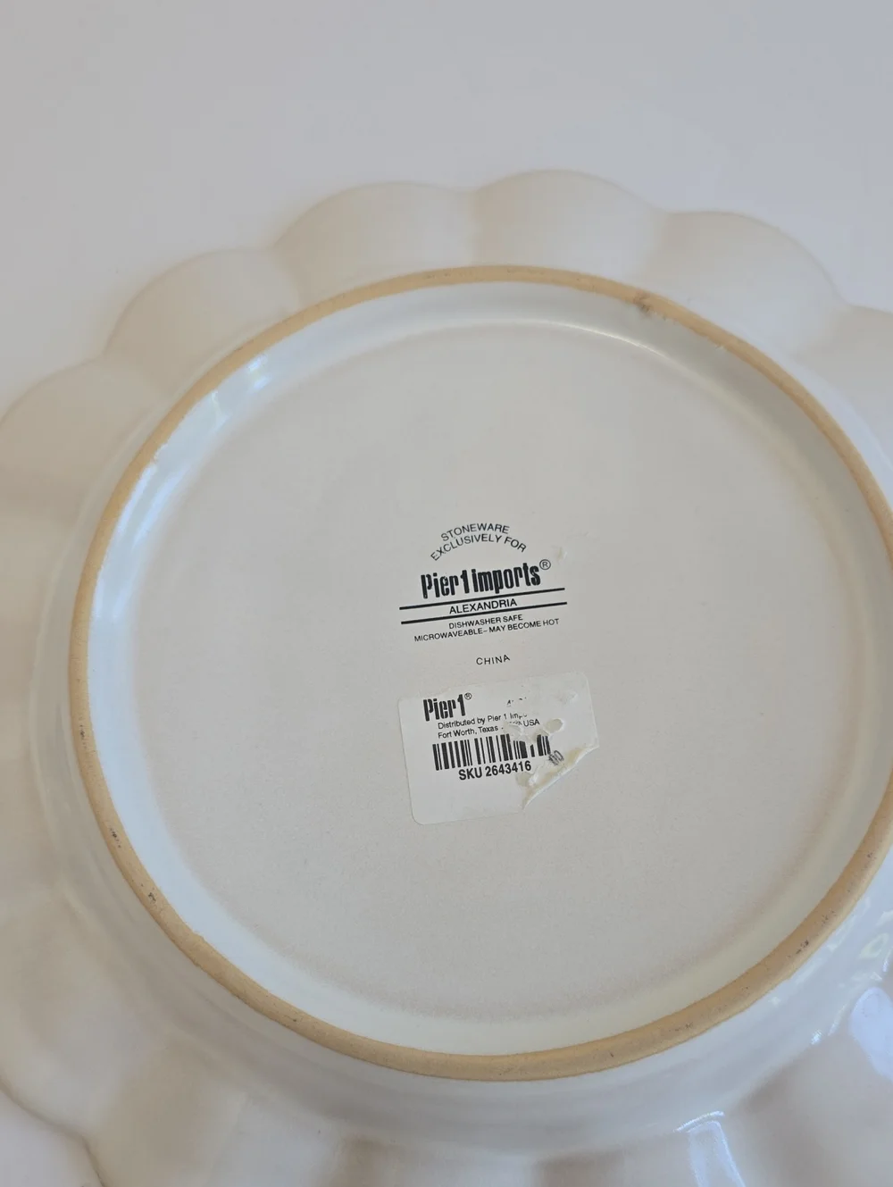 Pier 1 Imports Set Of 4 Alexandria Stoneware Ivory Luncheon Plates Scalloped